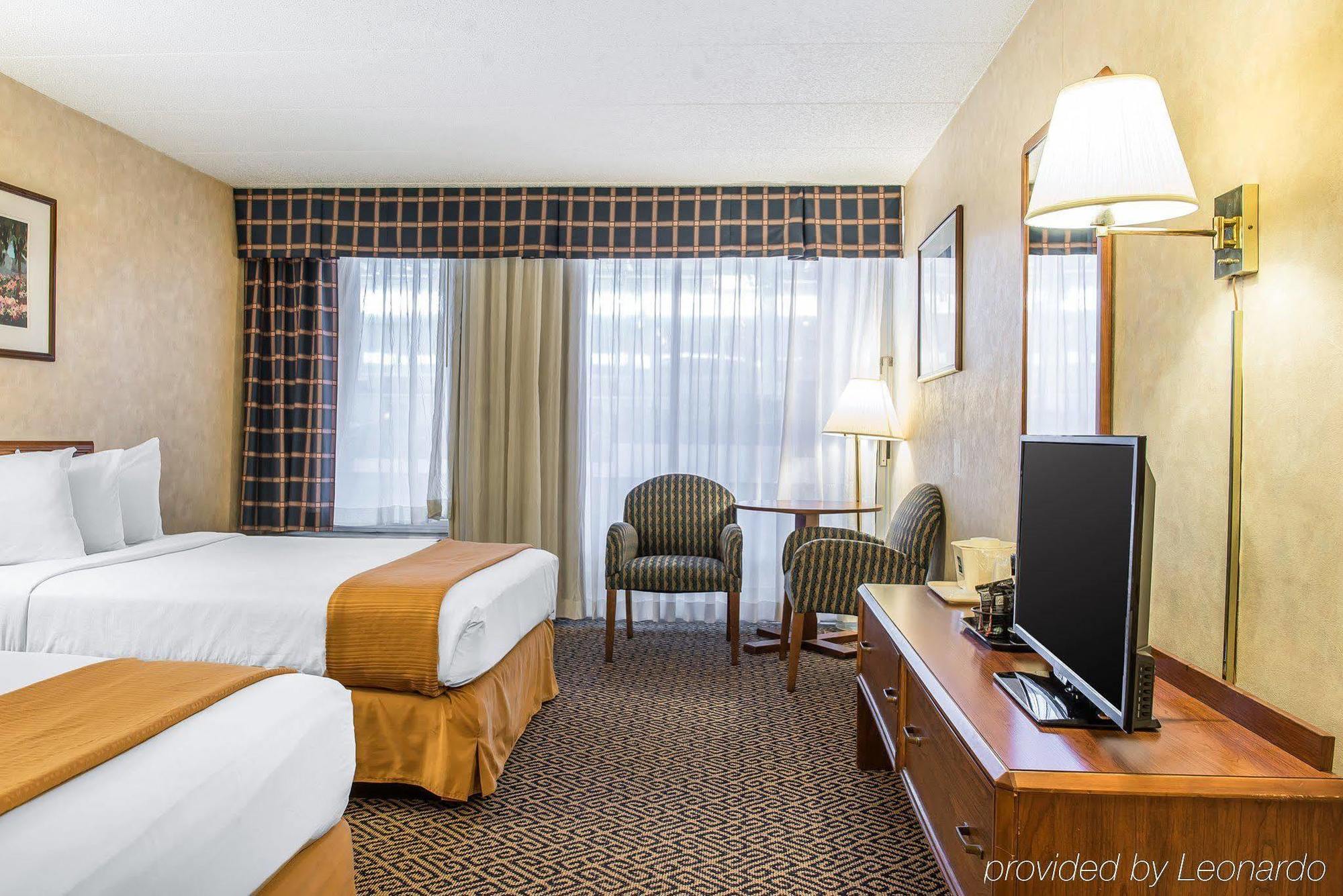 Quality Inn And Conference Center Springfield Exterior foto